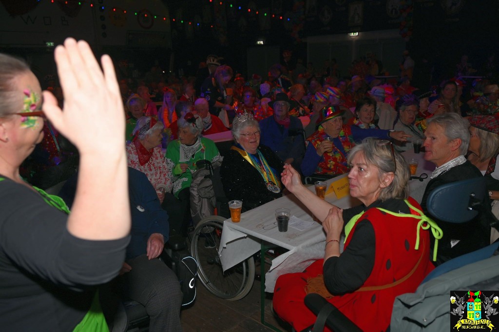 ../Images/Seniorencarnaval 2026 080.jpg